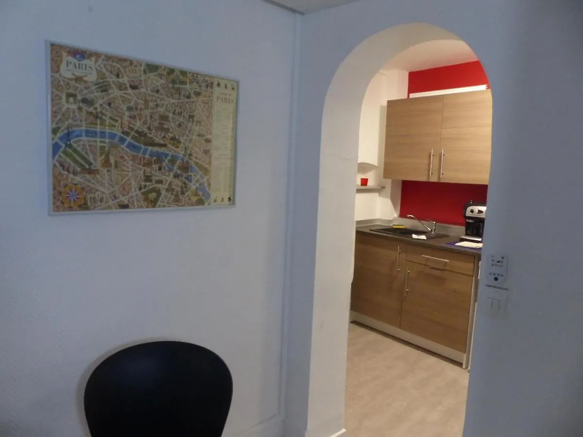 Charmant Logement Pres Parc Buttes Chaumont Parigi 0*,