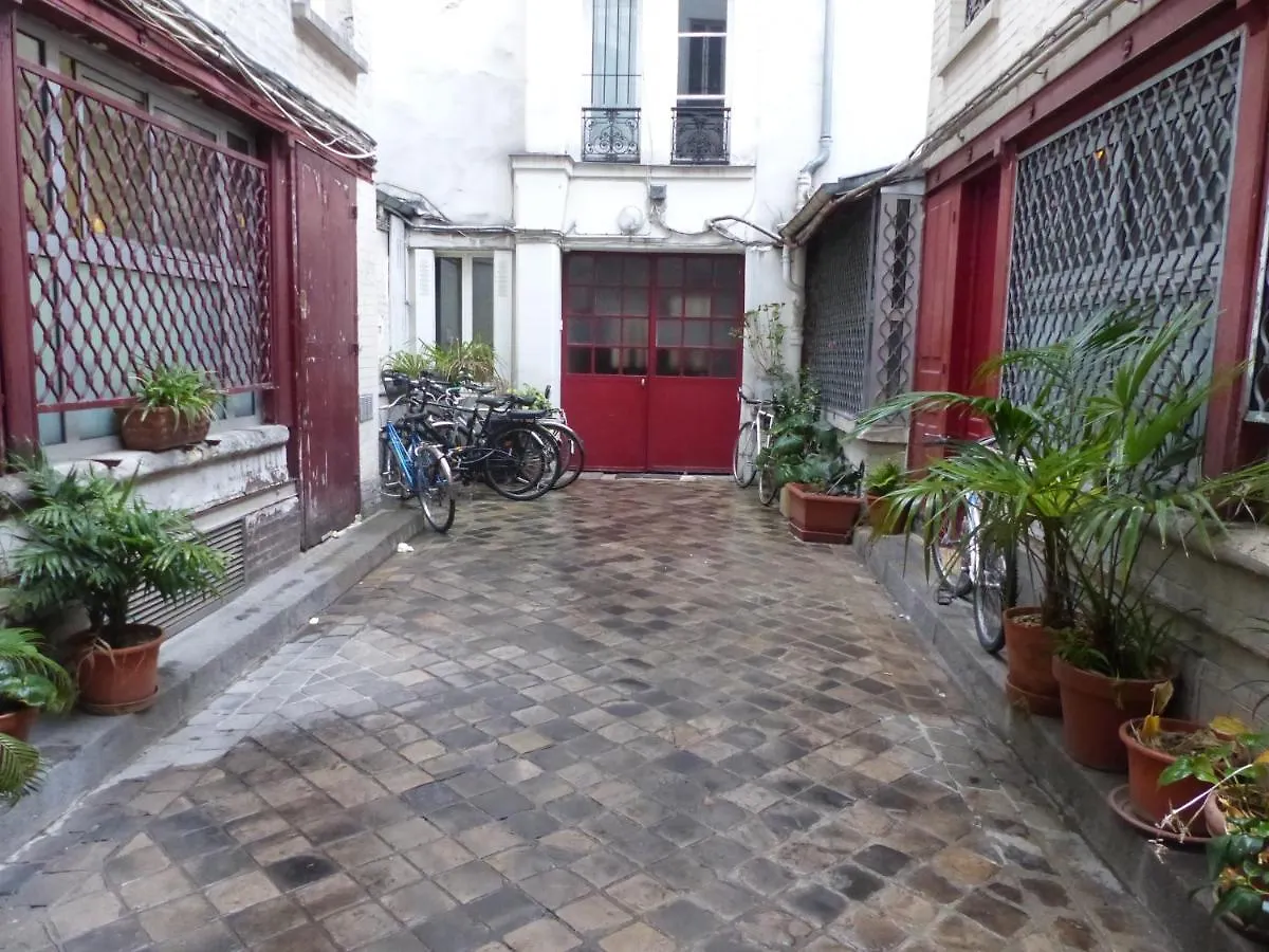 Appartamento Charmant Logement Pres Parc Buttes Chaumont Parigi Francia