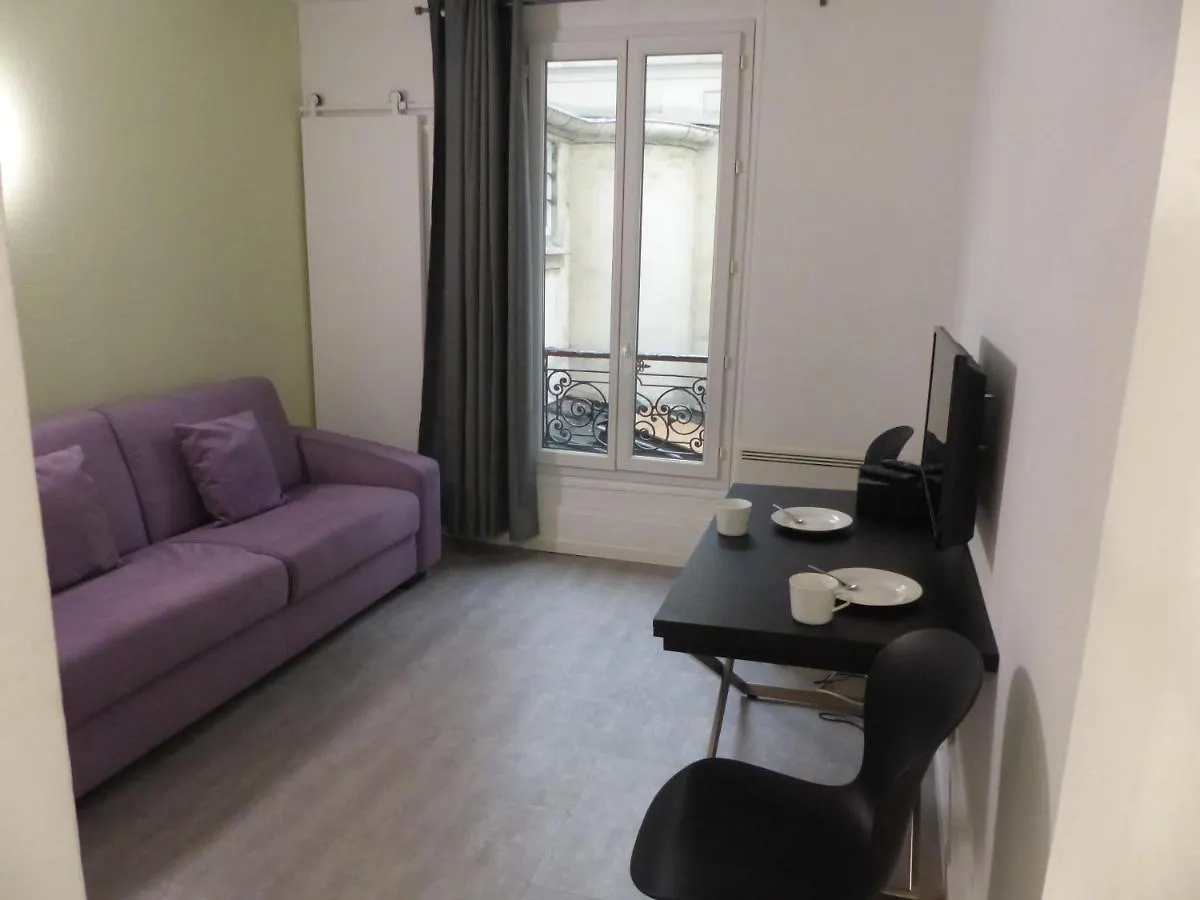 Apartment Charmant Logement Pres Parc Buttes Chaumont Paris